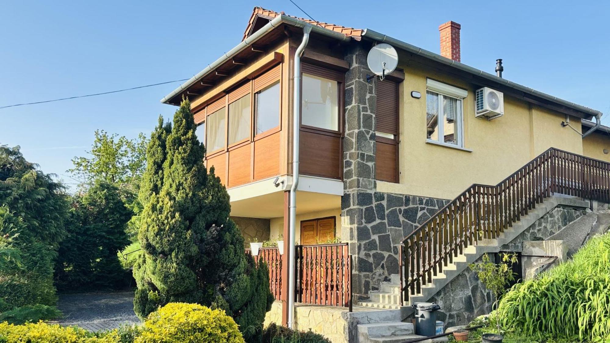 Sárvár Panorama Apartmanhaz מראה חיצוני תמונה