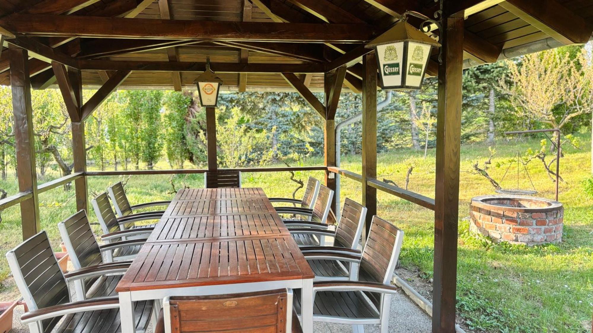 Sárvár Panorama Apartmanhaz מראה חיצוני תמונה