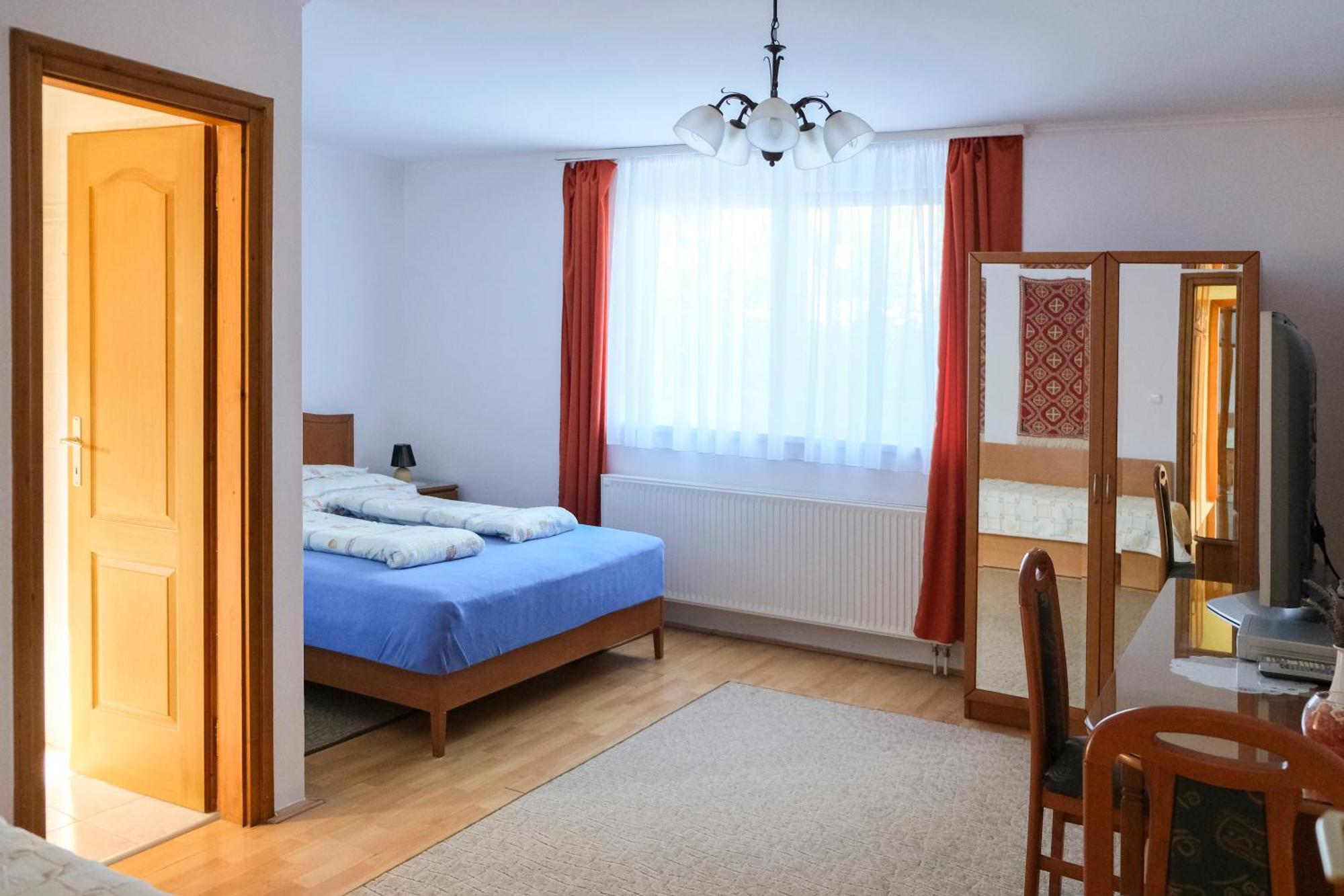 Sárvár Panorama Apartmanhaz מראה חיצוני תמונה